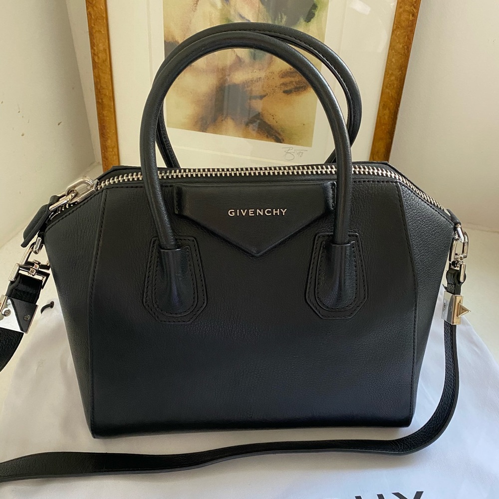 Givenchy Antigona Grained Leather Bag